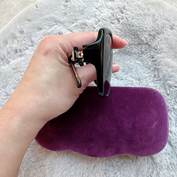 Authentic Gucci Black Oversized Frame Sunglasses - Picture 6 of 9